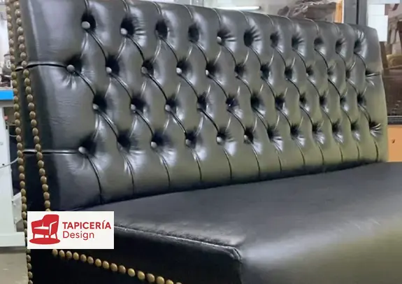 Trabajo en sillón capitoné